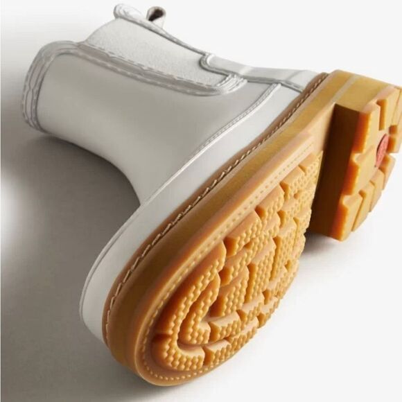 Hunter Designer Women's Chelsea Boots - Picture 10 of 12